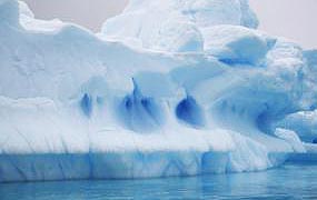 Agencia de viajes especialistas en viajes polares. Expedición a la península Antártica de 10 días.